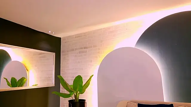 AgathaKondo  online show from 6, 11, 2025