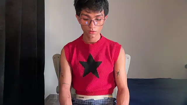 Snapshot of Angel_bunny2 chatting on 7, 11, 2025 Angel bunny2 online show from 7, 11, 2025