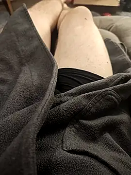 Snapshot of hubbyfun19 chatting on 16, 11, 2025 hubbyfun19 online show from 16, 11, 2025