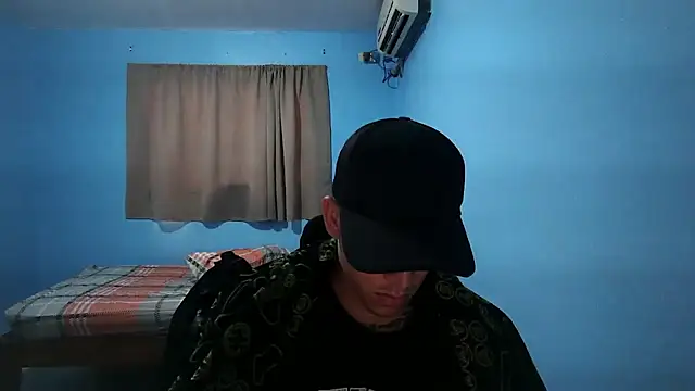 Snapshot of Jaket_lovers chatting on 10, 10, 2025 Jaket lovers online show from 10, 10, 2025