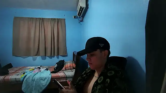 Snapshot of Jaket_lovers chatting on 24, 11, 2025 Jaket lovers online show from 24, 11, 2025