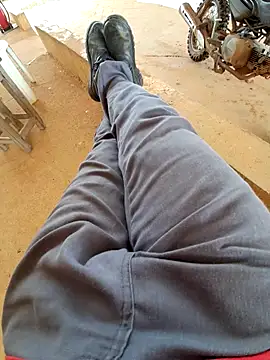 Snapshot of Negodabenga chatting on 23, 11, 2025 Negodabenga online show from 23, 11, 2025