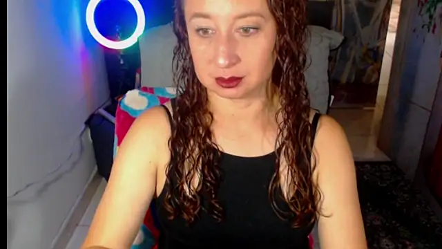 Snapshot of Milf_Valeria chatting on 20, 10, 2025 Milf Valeria online show from 20, 10, 2025