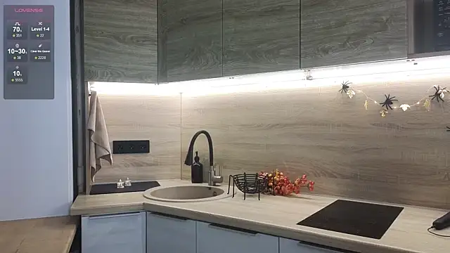 Snapshot of miss_bubbles_ chatting on 29, 10, 2025 miss bubbles online show from 29, 10, 2025