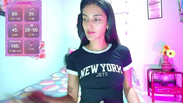 Snapshot of angelic_coral chatting on 3, 11, 2025 angelic coral online show from 3, 11, 2025