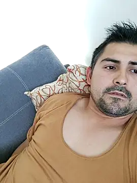 Bradd 32 online show from 5, 10, 2025