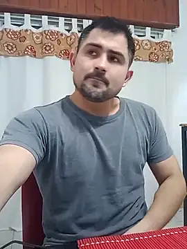 Snapshot of Bradd_32 chatting on 8, 6, 2026 Bradd 32 online show from 8, 6, 2026
