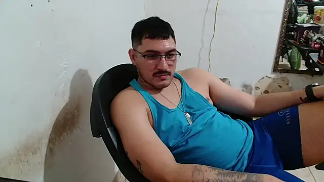 Snapshot of Leonino231 chatting on 18, 9, 2025 Leonino231 online show from 18, 9, 2025