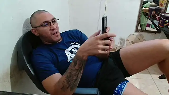 Snapshot of Leonino231 chatting on 22, 9, 2025 Leonino231 online show from 22, 9, 2025