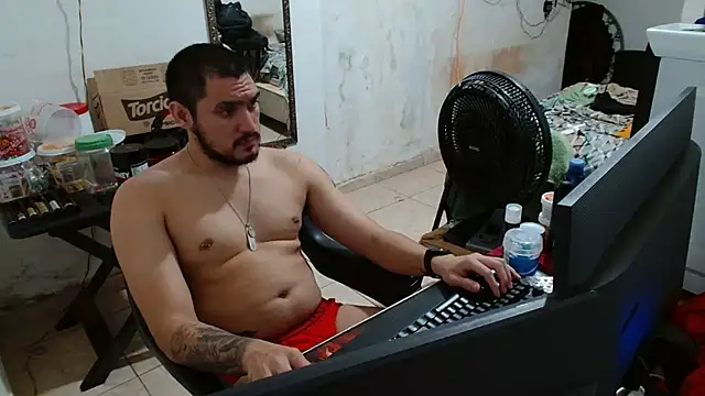 Snapshot of Leonino231 chatting on 17, 10, 2025 Leonino231 online show from 17, 10, 2025