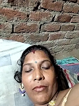 Snapshot of Savita992 chatting on 18, 9, 2025 Savita992 online show from 18, 9, 2025
