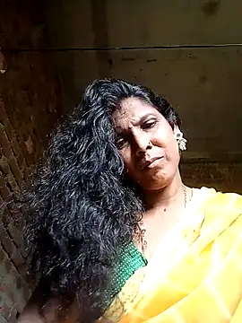 Snapshot of Savita992 chatting on 25, 9, 2025 Savita992 online show from 25, 9, 2025