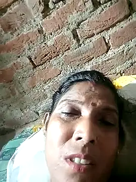 Snapshot of Savita992 chatting on 25, 9, 2025 Savita992 online show from 25, 9, 2025