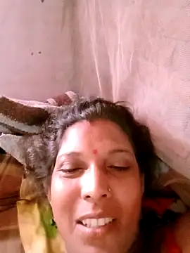 Snapshot of Savita992 chatting on 1, 10, 2025 Savita992 online show from 1, 10, 2025