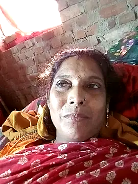 Snapshot of Savita992 chatting on 6, 10, 2025 Savita992 online show from 6, 10, 2025