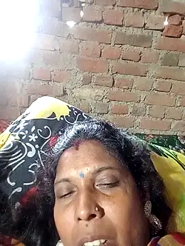 Snapshot of Savita992 chatting on 11, 10, 2025 Savita992 online show from 11, 10, 2025