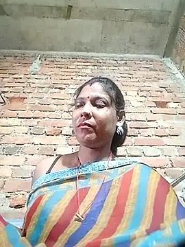 Snapshot of Savita992 chatting on 16, 10, 2025 Savita992 online show from 16, 10, 2025