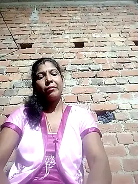 Snapshot of Savita992 chatting on 19, 10, 2025 Savita992 online show from 19, 10, 2025