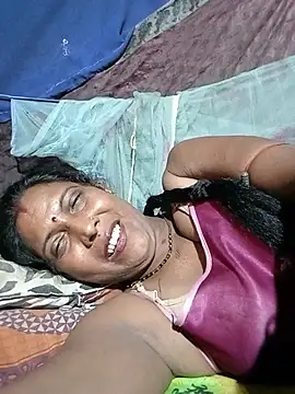 Snapshot of Savita992 chatting on 7, 7, 2026 Savita992 online show from 7, 7, 2026