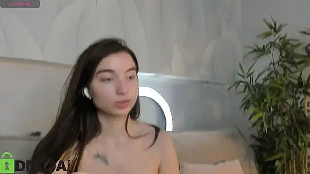 Adelina Bliss online show from 2, 6, 2026