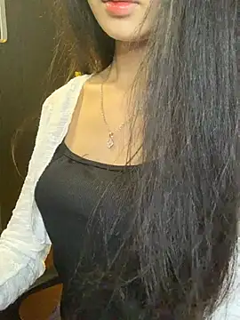 Nhinhi18 online show from 11, 4, 2026