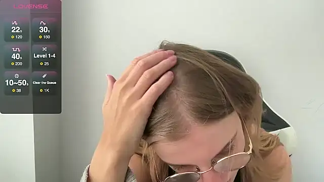 BustyKellyXXX online show from 16, 9, 2025