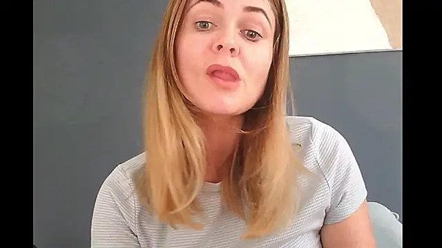 Snapshot of Ginger-bb chatting on 20, 9, 2025 Ginger-bb online show from 20, 9, 2025