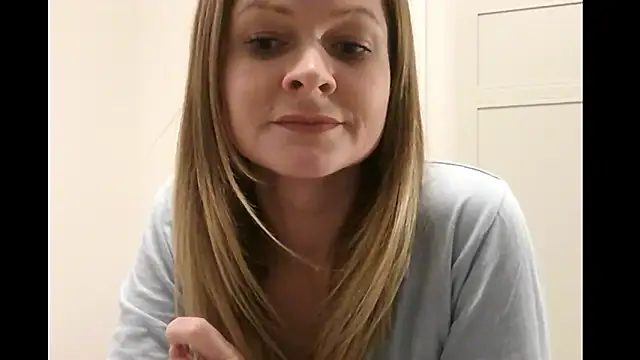 Snapshot of Ginger-bb chatting on 9, 11, 2025 Ginger-bb online show from 9, 11, 2025