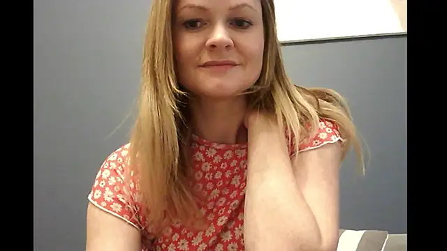 Snapshot of Ginger-bb chatting on 13, 11, 2025 Ginger-bb online show from 13, 11, 2025