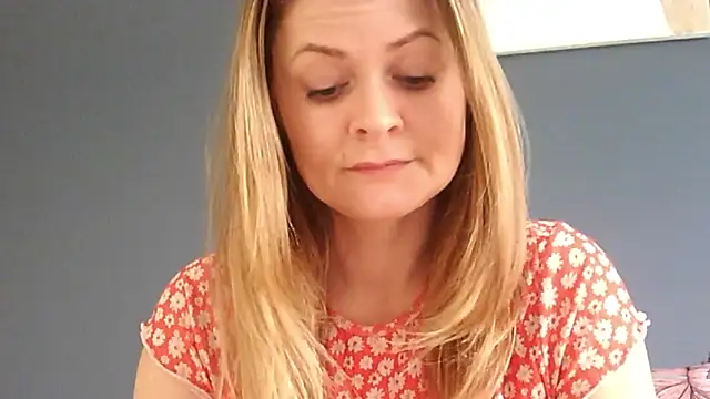 Snapshot of Ginger-bb chatting on 13, 4, 2026 Ginger-bb online show from 13, 4, 2026