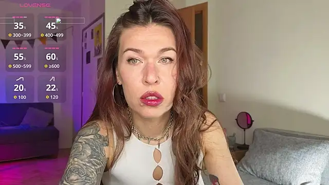 Snapshot of ReginaFoXXXy chatting on 9, 6, 2026 ReginaFoXXXy online show from 9, 6, 2026