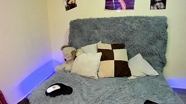 Snapshot of _viollette_ chatting on 17, 10, 2025 viollette online show from 17, 10, 2025