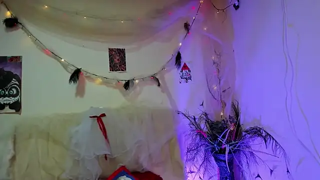 Snapshot of _viollette_ chatting on 18, 12, 2025 viollette online show from 18, 12, 2025