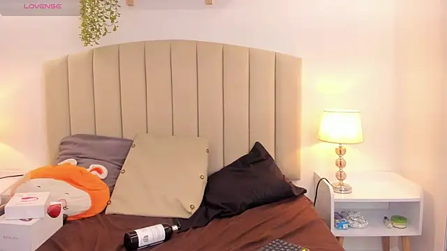 Snapshot of Rachel_Donnelly chatting on 11, 10, 2025 Rachel Donnelly online show from 11, 10, 2025