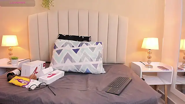 Snapshot of Rachel_Donnelly chatting on 16, 1, 2026 Rachel Donnelly online show from 16, 1, 2026