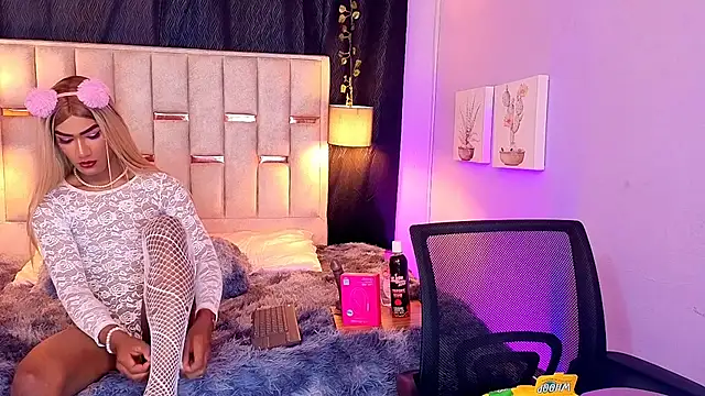 Snapshot of Hanzking01 chatting on 12, 10, 2025 Hanzking01 online show from 12, 10, 2025