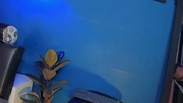 Snapshot of Hanzking01 chatting on 26, 10, 2025 Hanzking01 online show from 26, 10, 2025