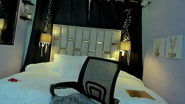 Snapshot of Hanzking01 chatting on 3, 11, 2025 Hanzking01 online show from 3, 11, 2025