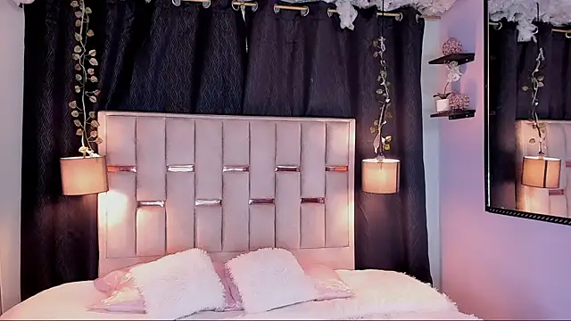 Snapshot of Hanzking01 chatting on 18, 11, 2025 Hanzking01 online show from 18, 11, 2025