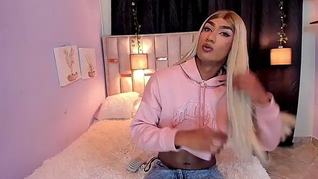 Snapshot of Hanzking01 chatting on 14, 12, 2025 Hanzking01 online show from 14, 12, 2025