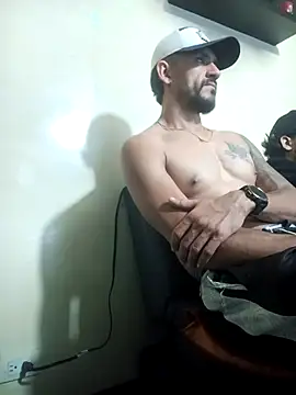 Snapshot of andrusstik chatting on 10, 10, 2025 andrusstik online show from 10, 10, 2025