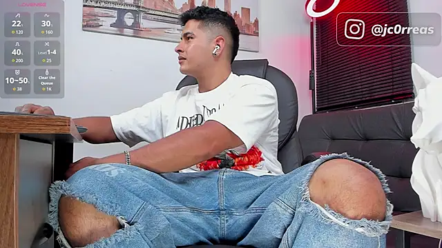 Snapshot of _Juanes chatting on 13, 9, 2025 Juanes online show from 13, 9, 2025