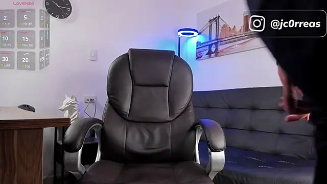 Snapshot of _Juanes chatting on 16, 12, 2025 Juanes online show from 16, 12, 2025