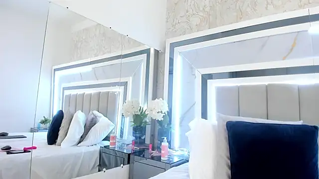 melodycharlotte online show from 1, 10, 2025