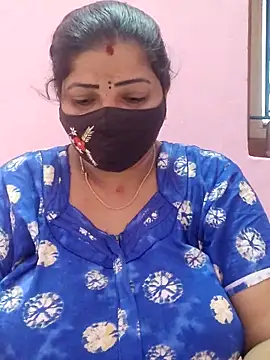 Snapshot of lathikaqueentamil chatting on 15, 9, 2025 lathikaqueentamil online show from 15, 9, 2025