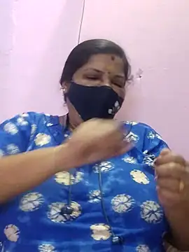 Snapshot of lathikaqueentamil chatting on 24, 9, 2025 lathikaqueentamil online show from 24, 9, 2025