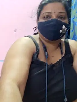 Snapshot of lathikaqueentamil chatting on 1, 10, 2025 lathikaqueentamil online show from 1, 10, 2025