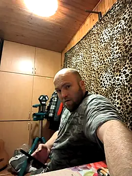 Snapshot of fbsinfo chatting on 27, 10, 2025 fbsinfo online show from 27, 10, 2025