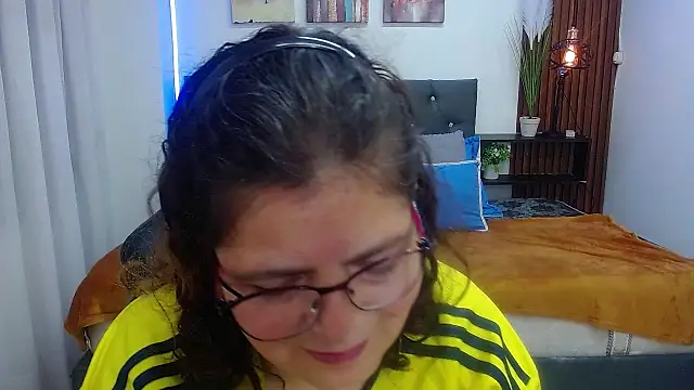 Snapshot of Linda_banks_ chatting on 10, 9, 2025 Linda banks online show from 10, 9, 2025