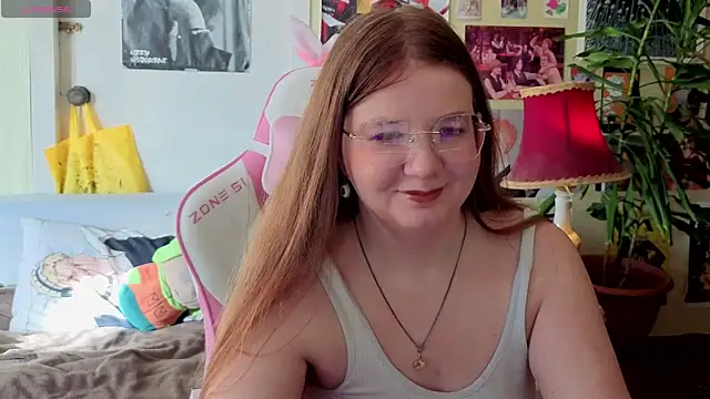 Snapshot of Sienna-Cow chatting on 28, 9, 2025 Sienna-Cow online show from 28, 9, 2025